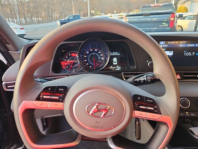 2022 Hyundai Elantra