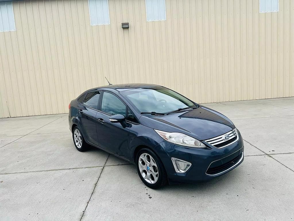 2012 Ford Fiesta SEL image 0