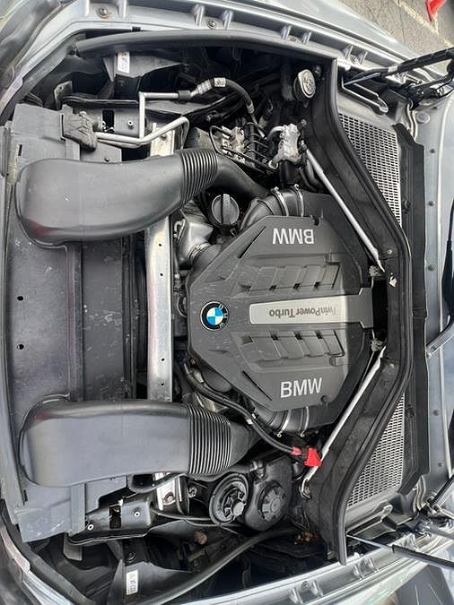 2011 BMW X6 xDrive50i image 14