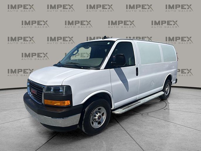 2023 GMC Savana