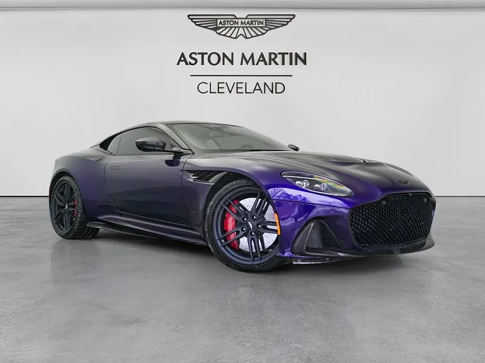 2023 Aston Martin DBS