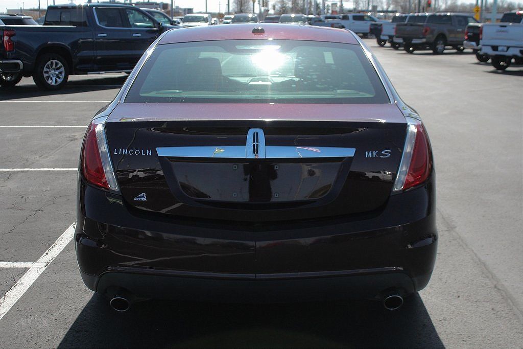 2011 Lincoln MKS null image 5