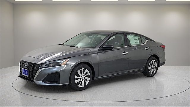2025 Nissan Altima