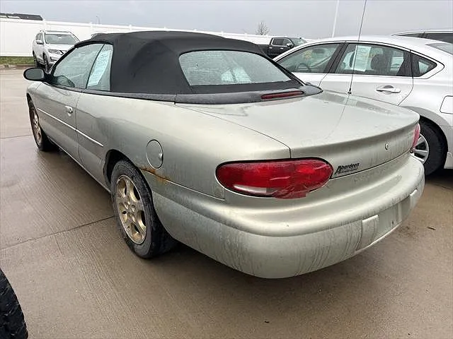 2000 Chrysler Sebring JXi image 3