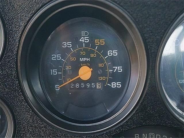1985 Chevrolet C/K 10 null image 21
