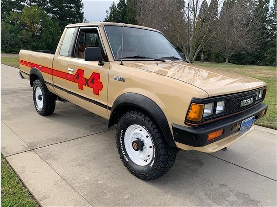 1985 Nissan 720 null image 0