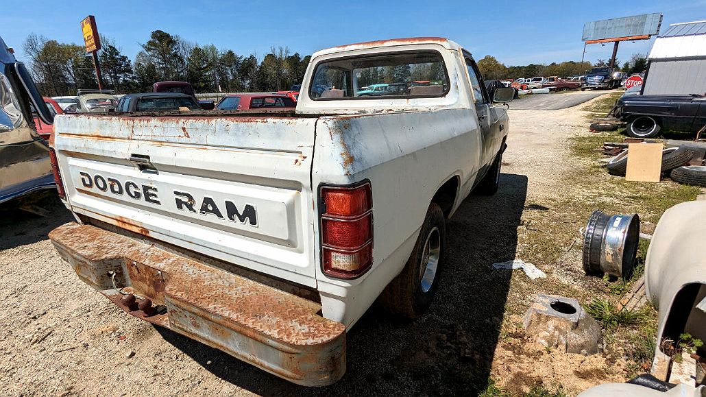 1981 Dodge Ram 150 null image 3