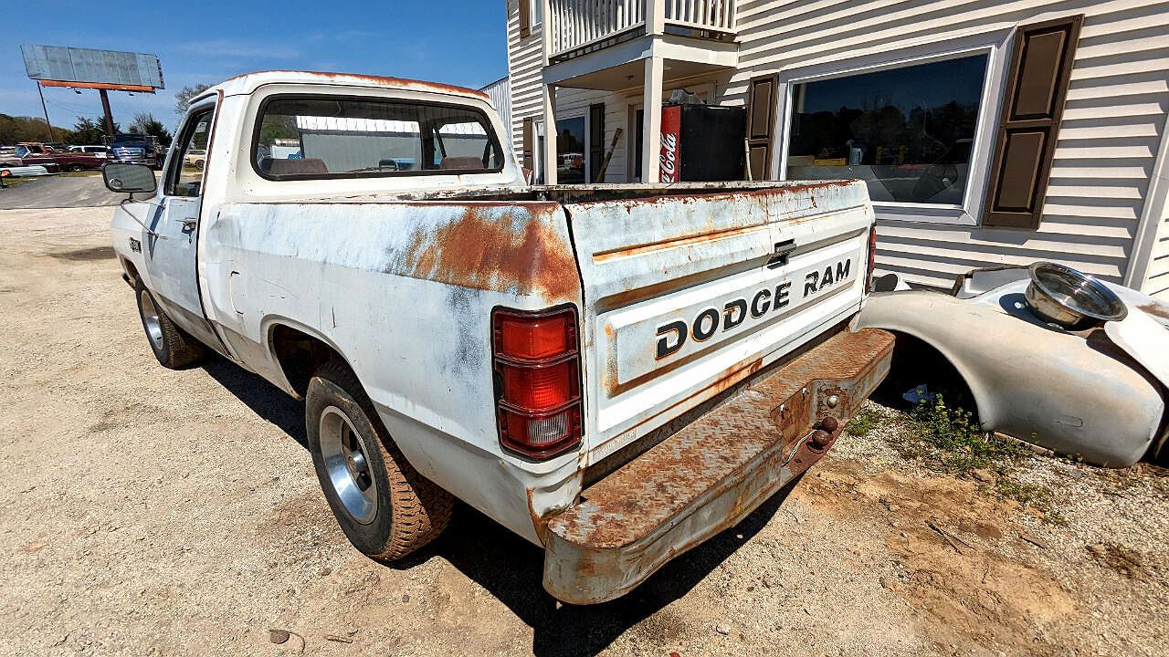 1981 Dodge Ram 150 null image 5