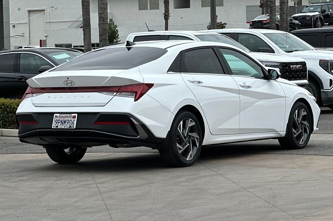 2024 Hyundai Elantra