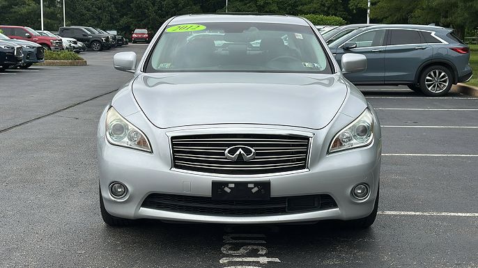 2012 Infiniti M56