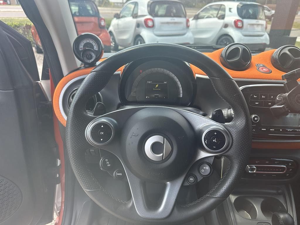 2016 Smart Fortwo Prime image 15
