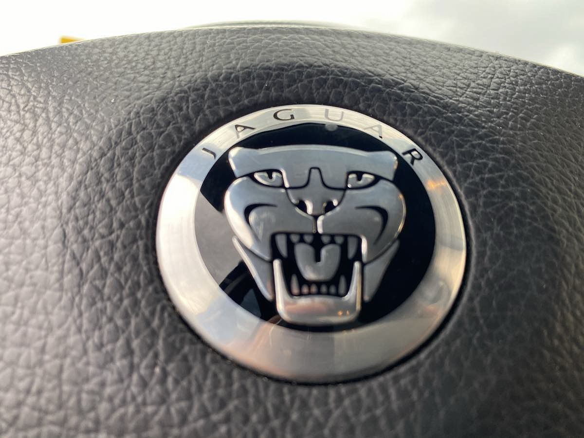 2013 Jaguar XF Supercharged image 22