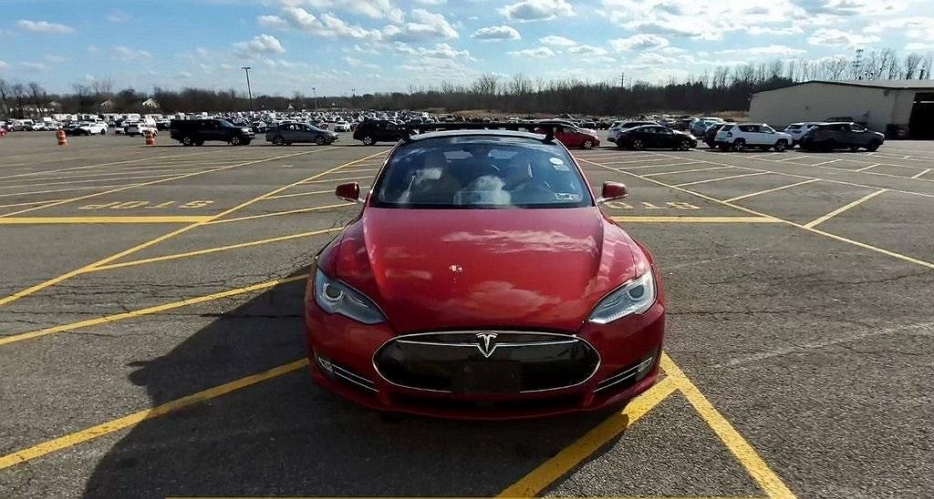 2015 Tesla Model S P90D image 0