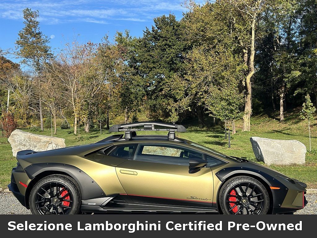 2023 Lamborghini Huracan Sterrato image 1
