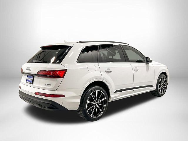 2022 Audi Q7 Premium Plus image 4