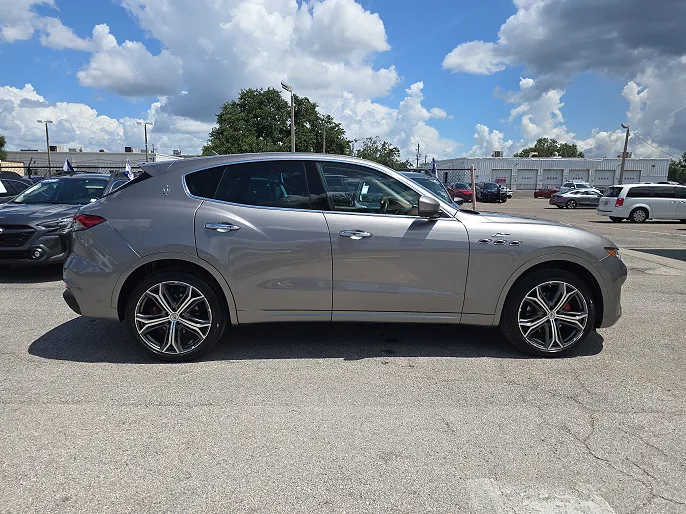 2022 Maserati Levante