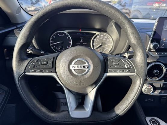 2023 Nissan Sentra SV photo 11