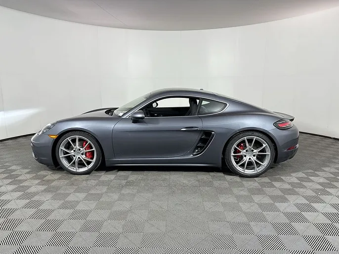 2025 Porsche 718 Cayman