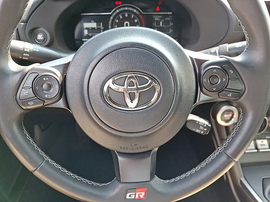 2023 Toyota GR86 photo 10