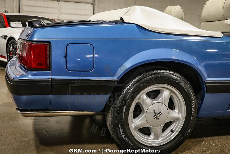 1989 Ford Mustang LX image 60