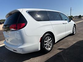 2023 Chrysler Voyager