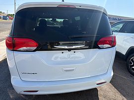 2023 Chrysler Voyager
