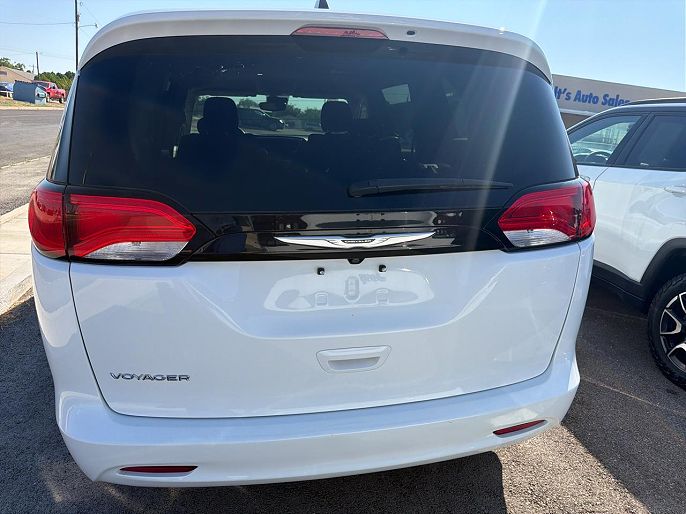 2023 Chrysler Voyager