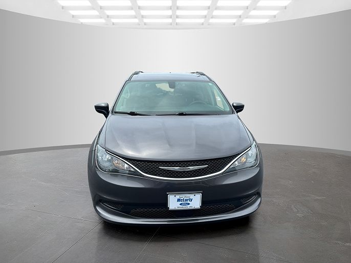2021 Chrysler Voyager