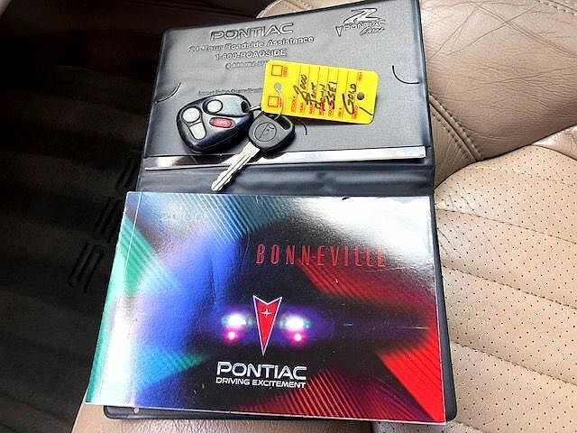 2000 Pontiac Bonneville SSEi image 17