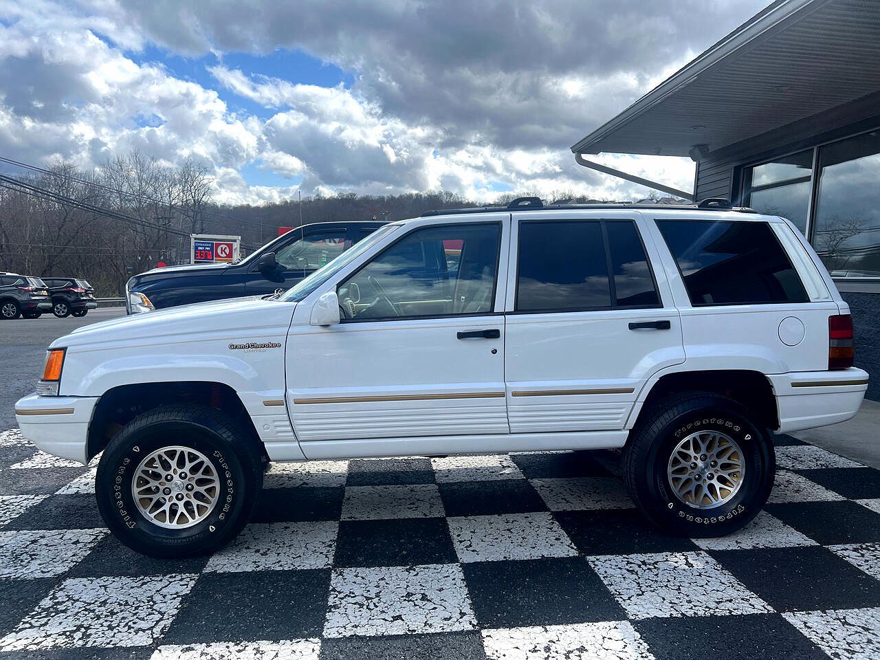 1995 Jeep Grand Cherokee Limited Edition image 8