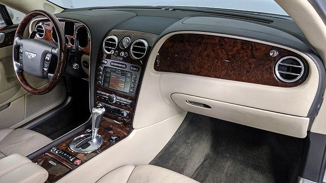 2006 Bentley Continental Flying Spur image 22