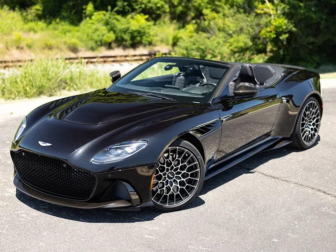 2023 Aston Martin DBS
