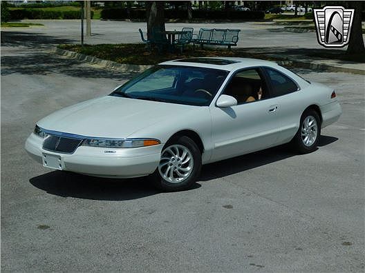 1996 Lincoln Mark Series VIII image 3