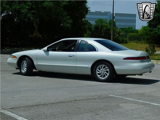 1996 Lincoln Mark Series VIII image 4