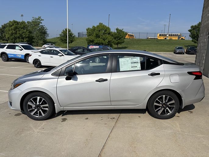 2025 Nissan Versa