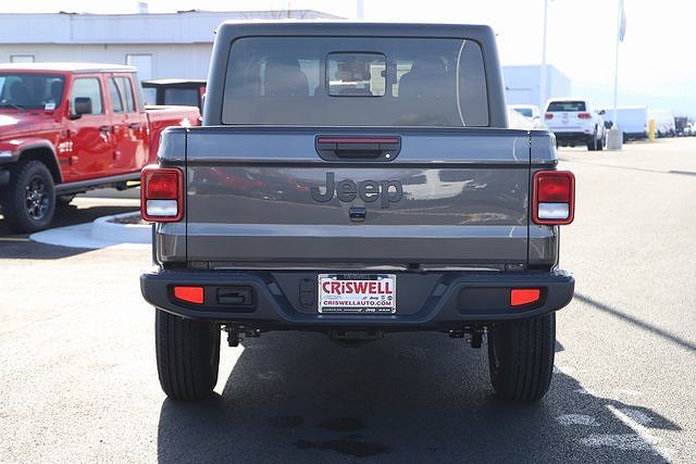 2024 Jeep Gladiator