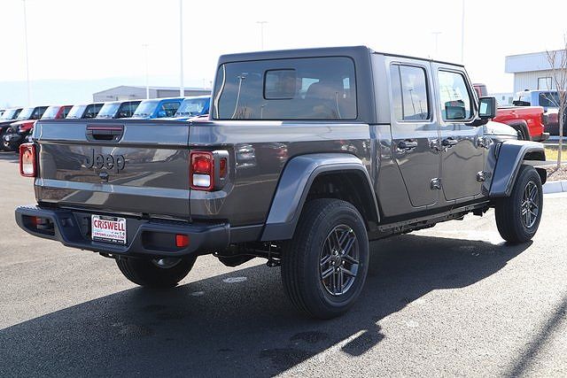 2024 Jeep Gladiator