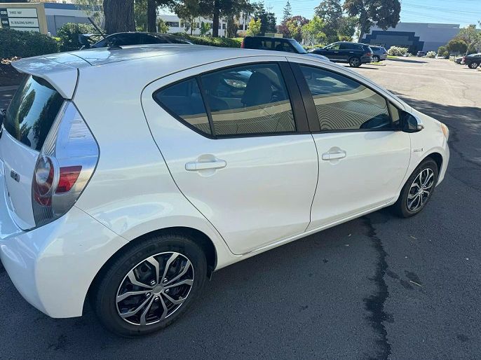 2013 Toyota Prius c