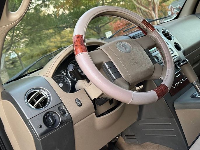 2006 Lincoln Mark LT