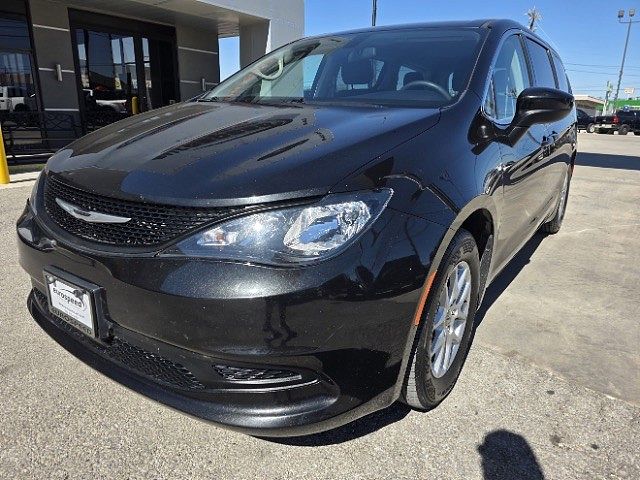 2022 Chrysler Voyager