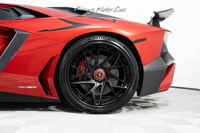 2016 Lamborghini Aventador