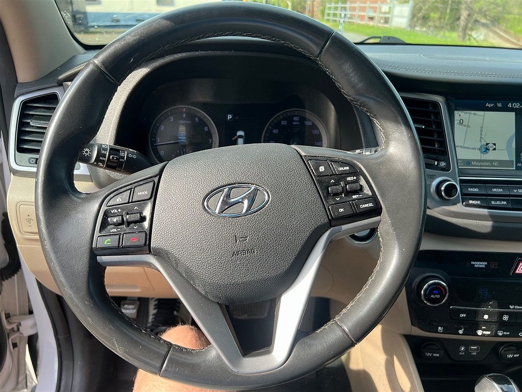 2016 Hyundai Tucson Limited Edition image 3