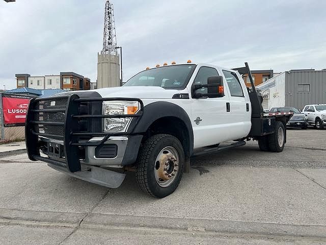 2013 Ford F-550 null image 4