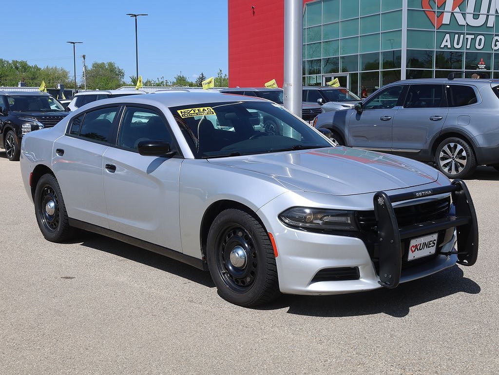 2019 Dodge Charger Police image 1