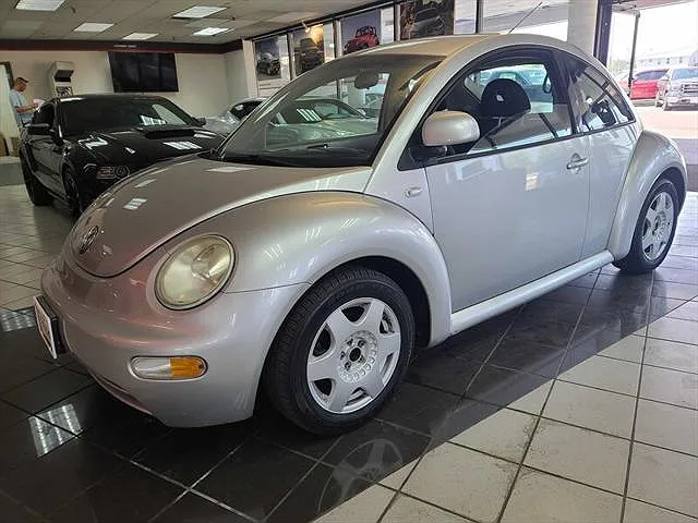 2000 Volkswagen New Beetle GL image 0