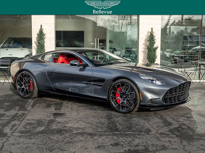 2025 Aston Martin Vanquish