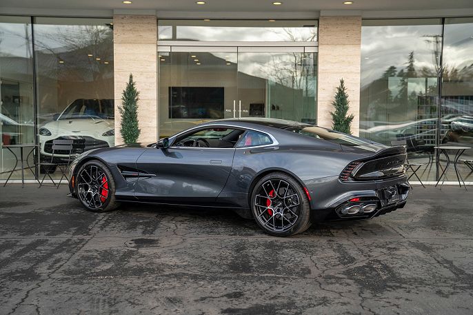 2025 Aston Martin Vanquish