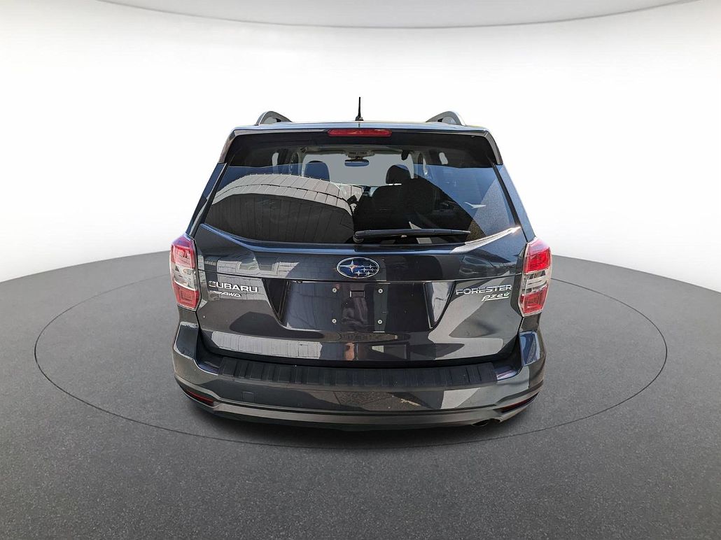 2014 Subaru Forester 2.5i image 3