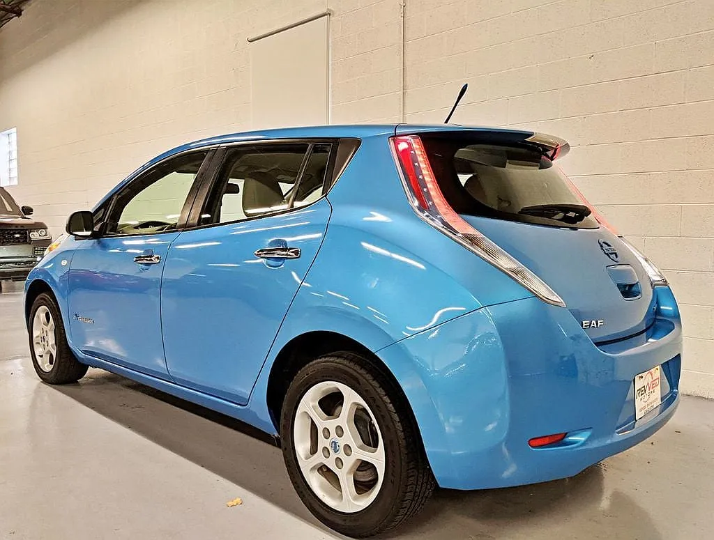 2012 Nissan Leaf SV image 4