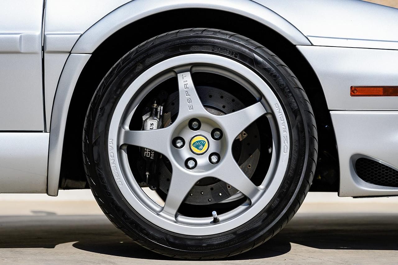 2000 Lotus Esprit